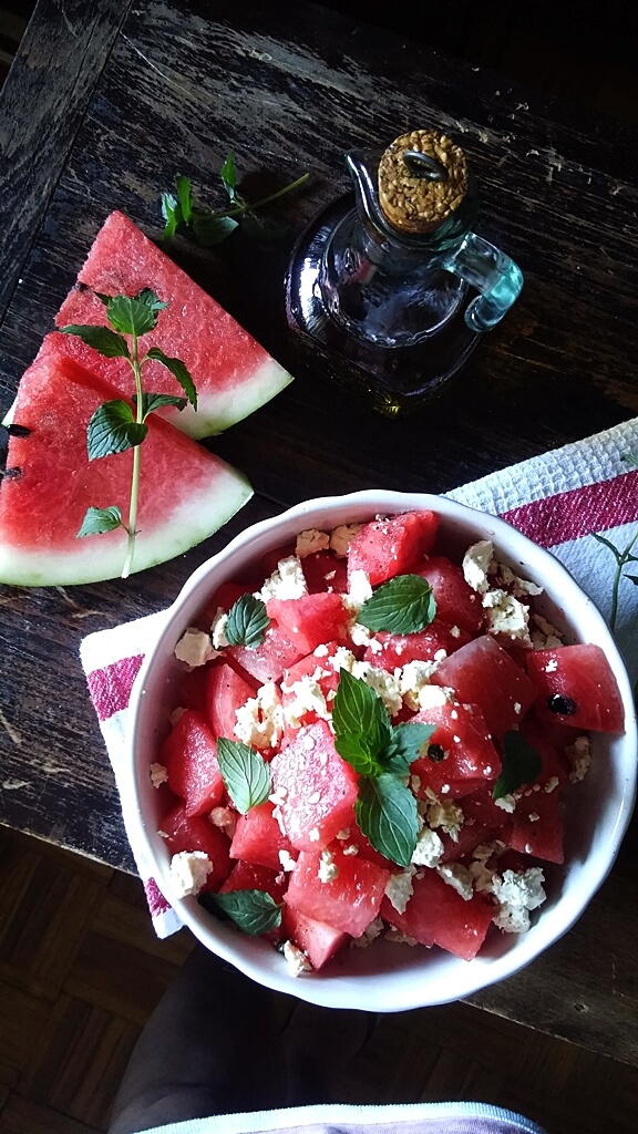 Osvježavajuća salata od lubenice, mente i sira